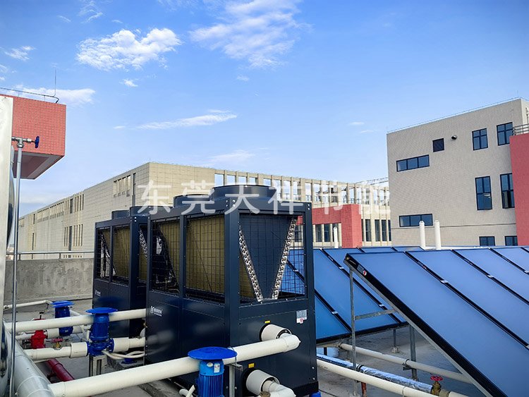 学校太阳能空气能热水系统 学校太阳能空气能热水系统